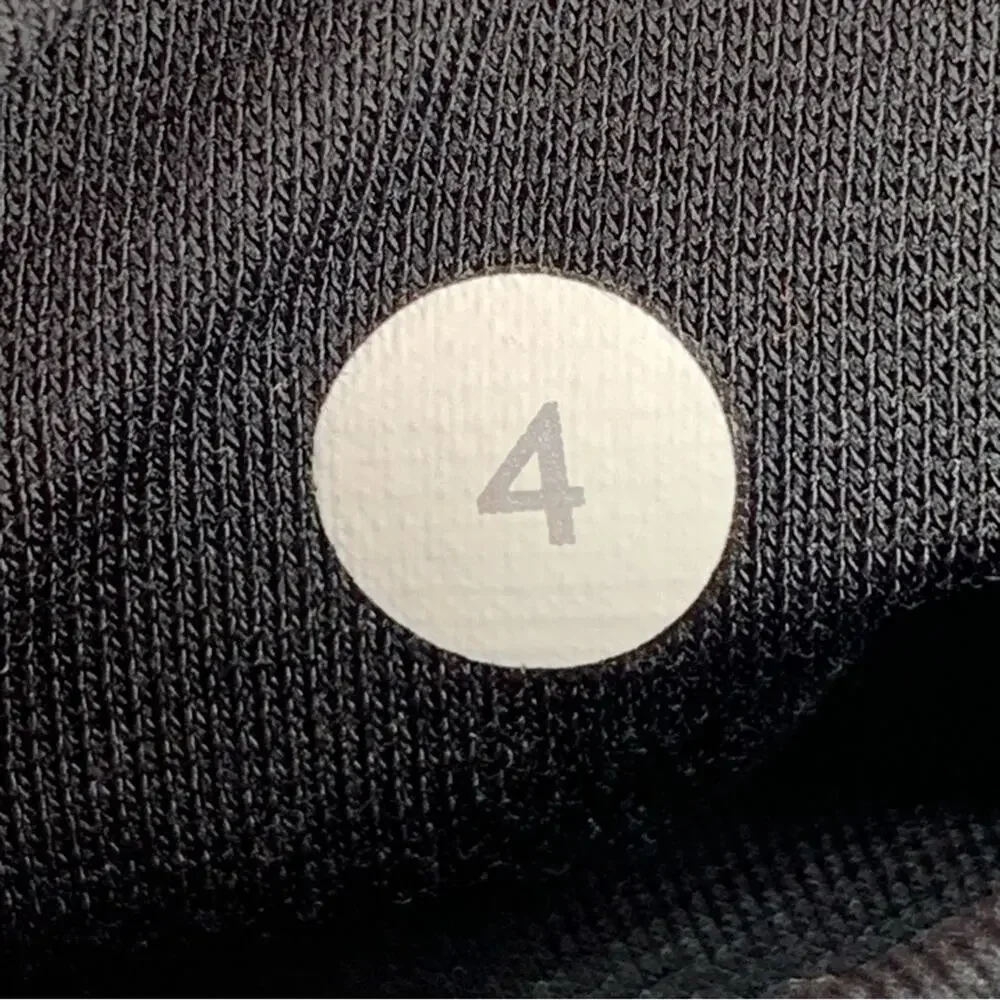 Lululemon Roll Out Crop Leggings Black/Lavender Dust Size 4